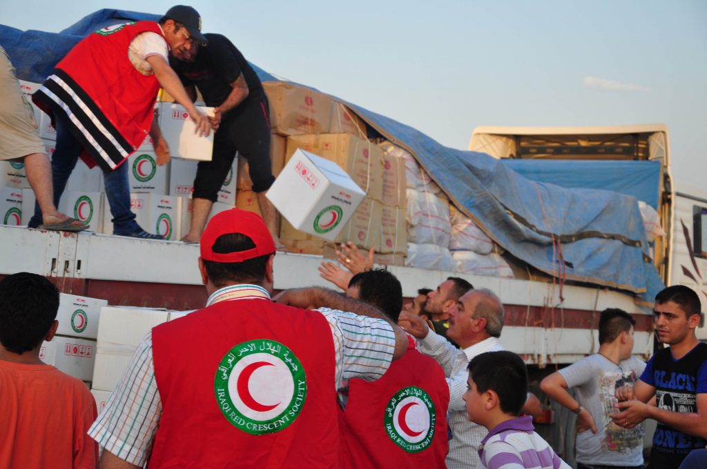 The Iraqi Red Crescent Society in the Holy Karbala mobilizes its ...